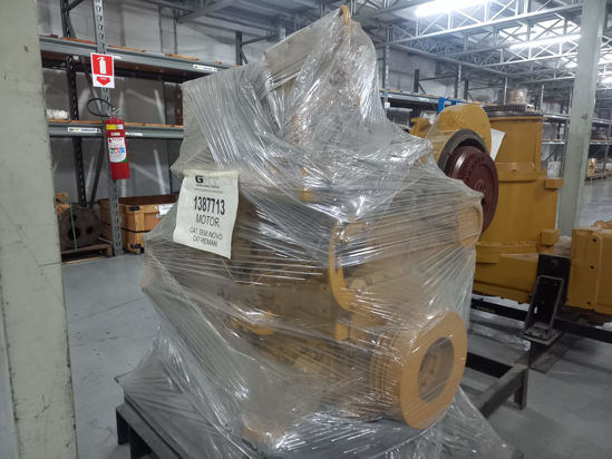 Imagem de 1387713 MOTOR 3056 APLICAÇÃO CAT 924G